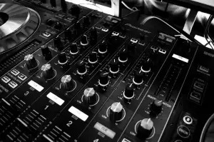 Mixing Vs Mastering